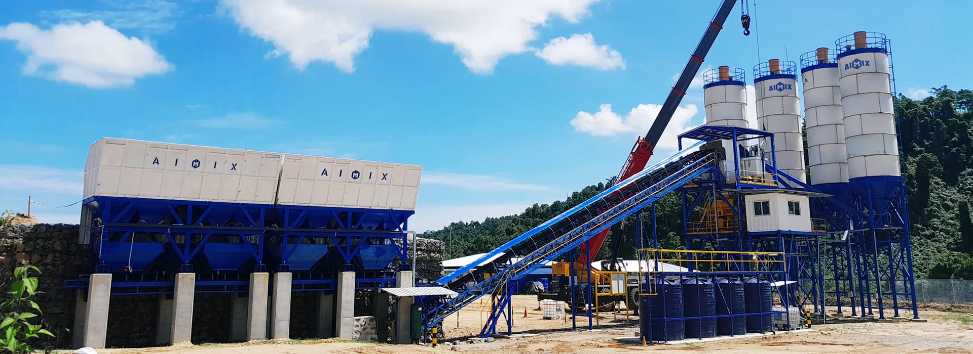 Lokasi instalasi batching plant AJ120 di Morowali